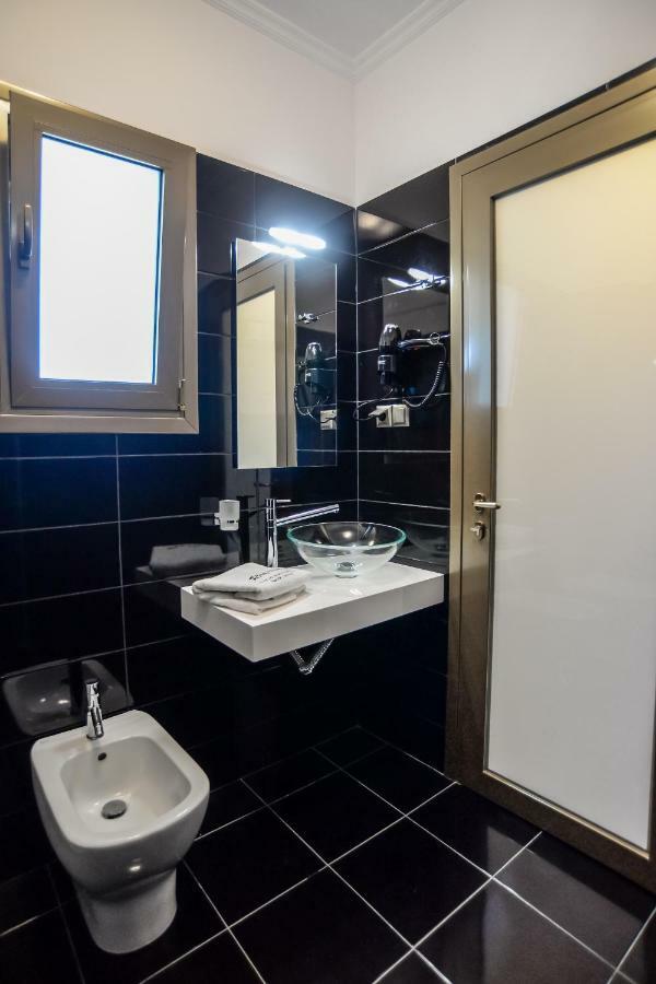 Royalty Suites Loft Nikiti  Ngoại thất bức ảnh